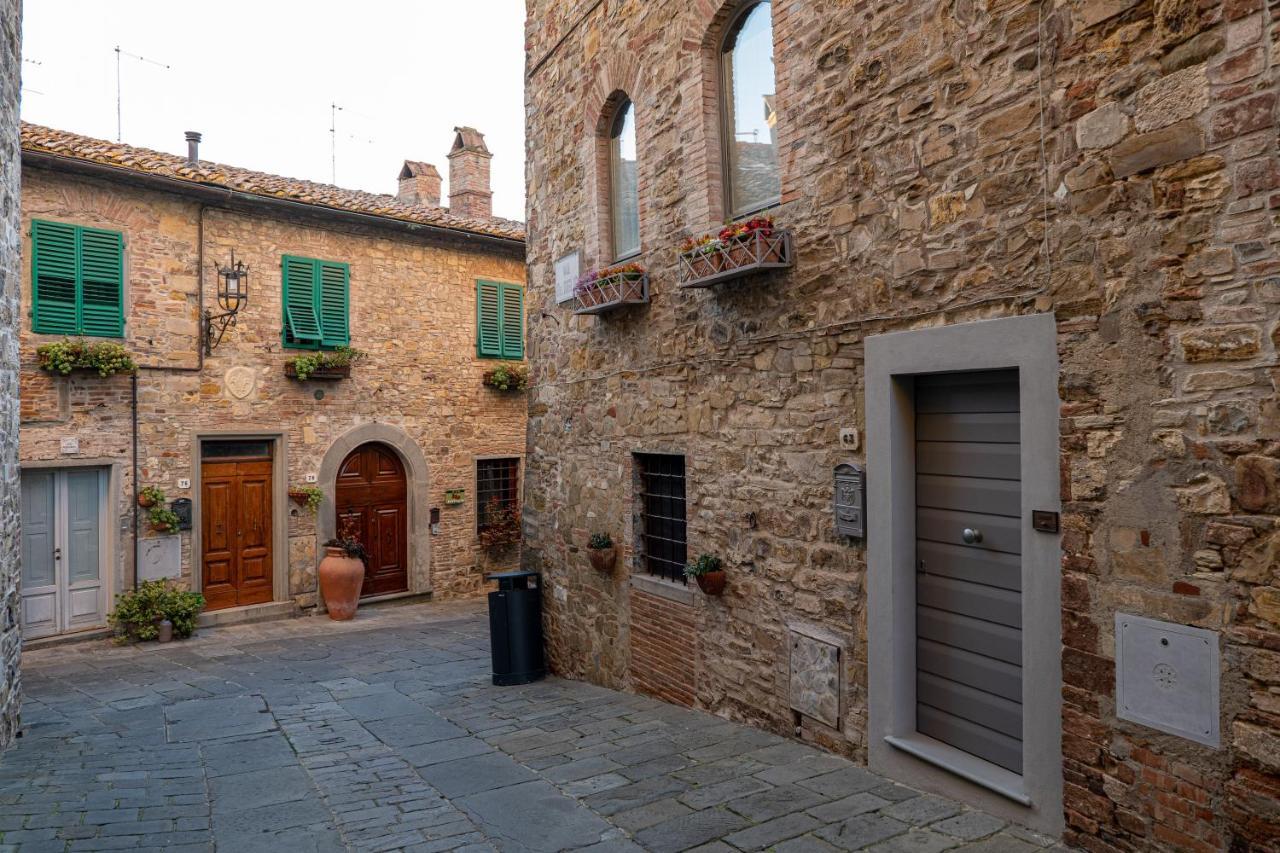 Old Medieval Apartment San Donato in Poggio Exterior photo