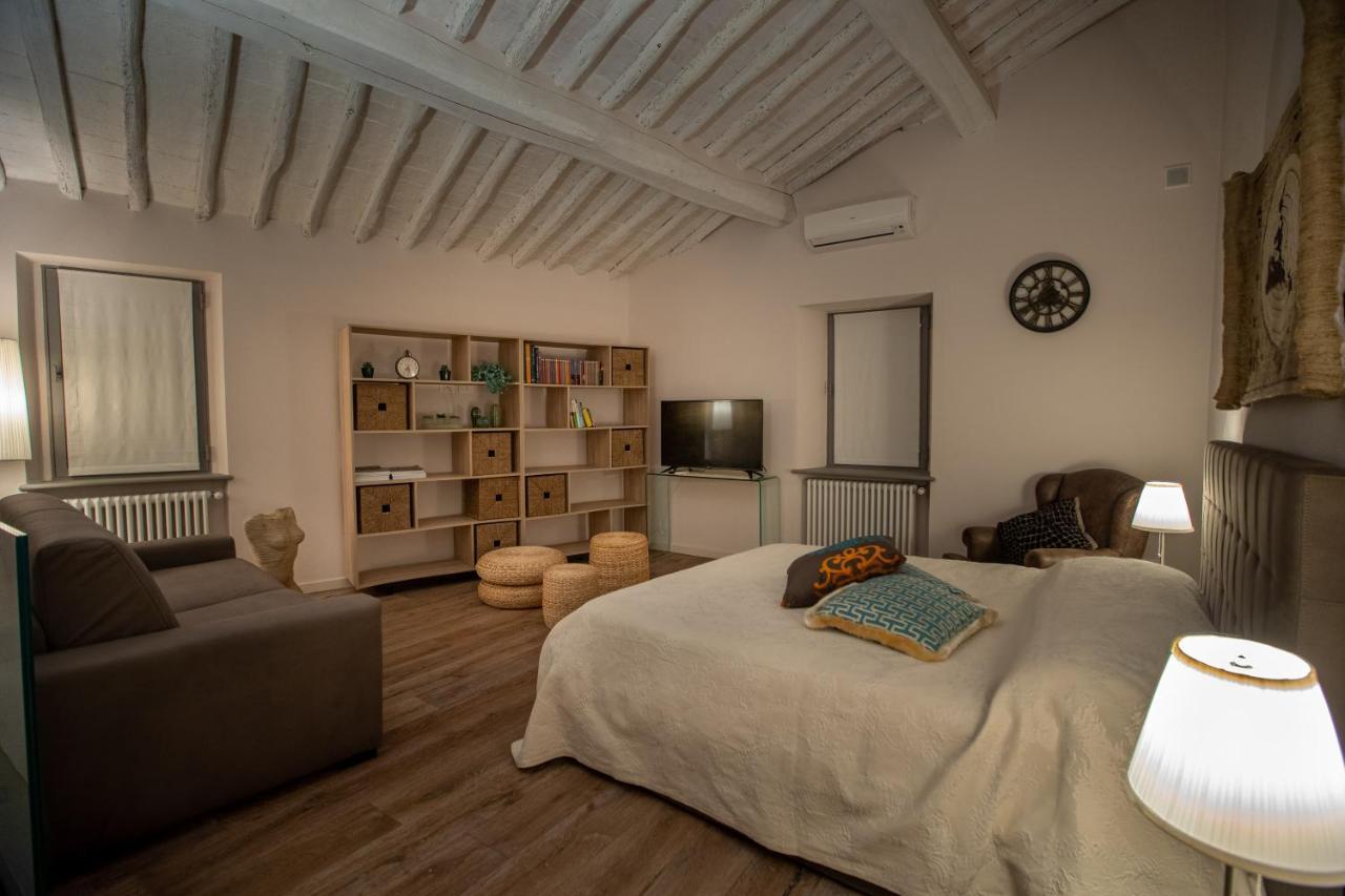 Old Medieval Apartment San Donato in Poggio Exterior photo
