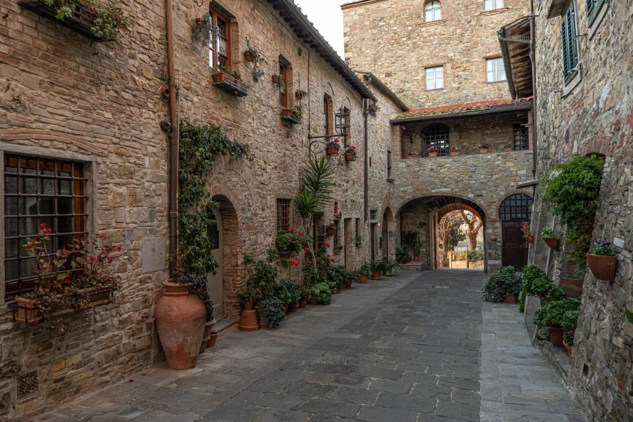 Old Medieval Apartment San Donato in Poggio Exterior photo